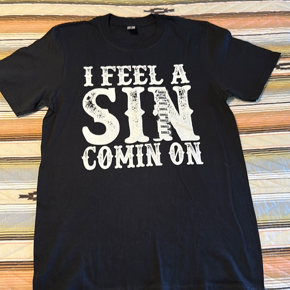 NWT T-shirt Size Small